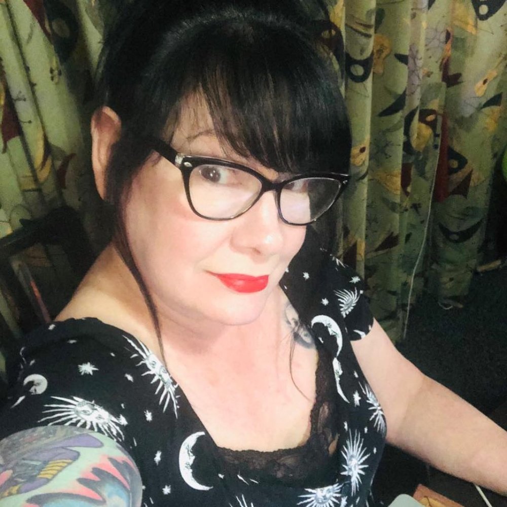 Meet your Posher, Julie